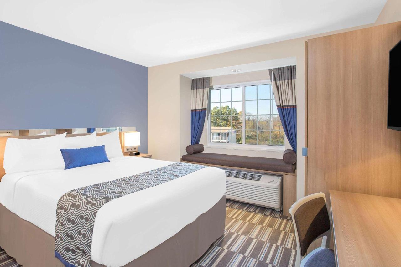 Microtel & By Wyndham Ocean Hotel 3*